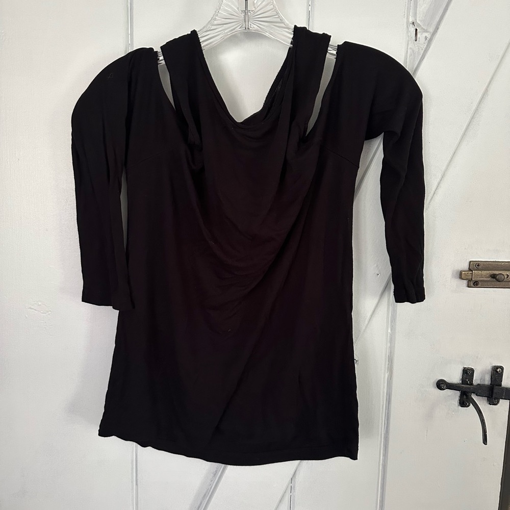Zara long sleeve peekaboo shoulder shirt size S